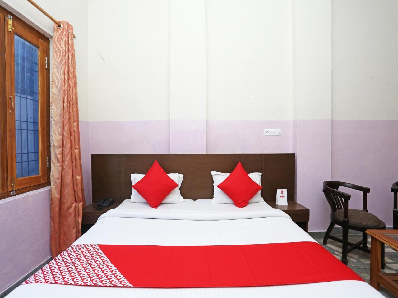 Oyo 19638 Hotel Jay Continental Almora Exteriör bild